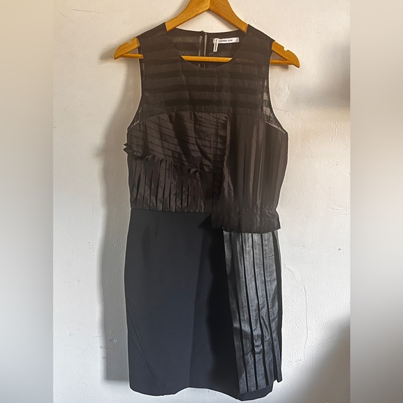 XSOLDX Stunning Derek Lam pleated leather LBD - Picture 1 of 11